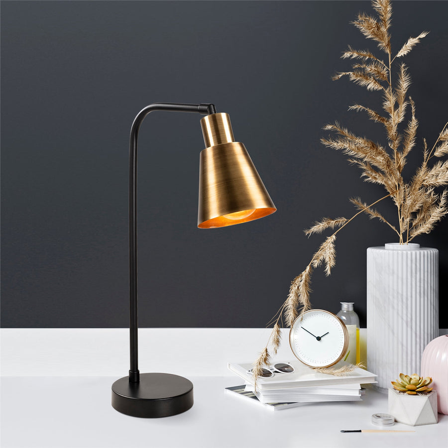 Konik Başlıklı Tekli Masa Lambası Metal - Siyah
