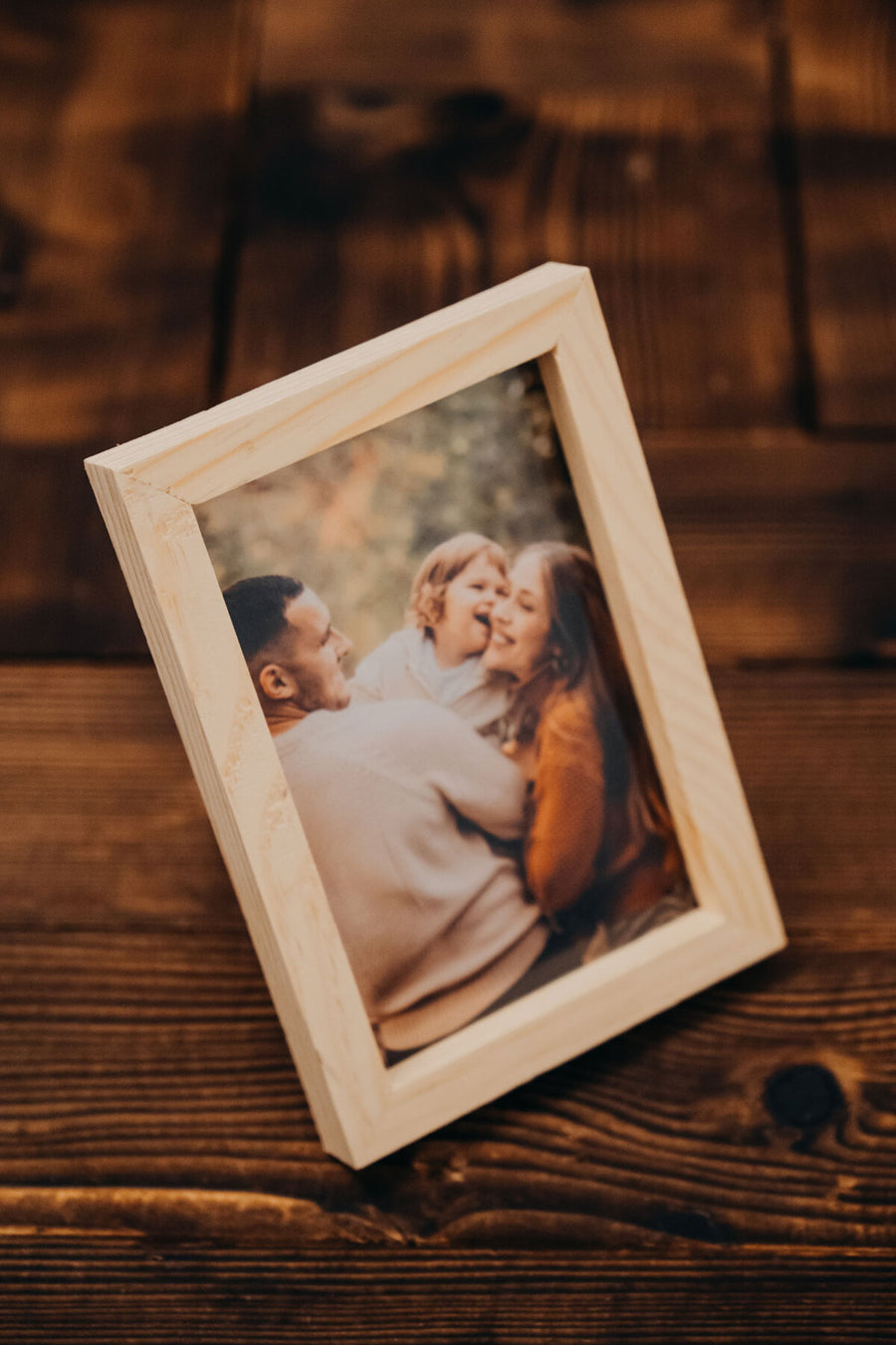 10×15 Cm İskandinav Çam Ahşap Fotoğraf Çerçevesi – Dekoratif, Koruyucu Film & Plastik Arka Kapak | DA1015