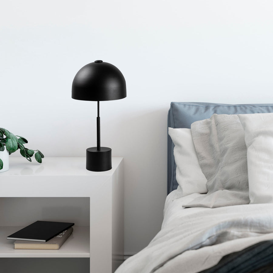 Kubbe Başlıklı Modern Masa Lambası - Siyah