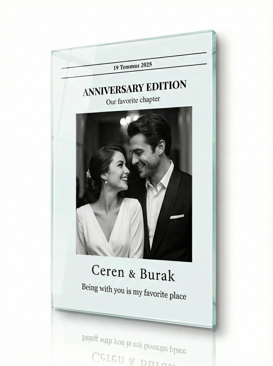 Kişiye Özel Cam Tablo – Anniversary Edition | Fotoğraflı, İsimli & Tarihli Özel Tasarım