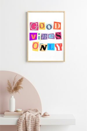 Doğal Ahşap Çerçeveli Retro Tablo - Good Vibes Only Tipografi | huhu2307