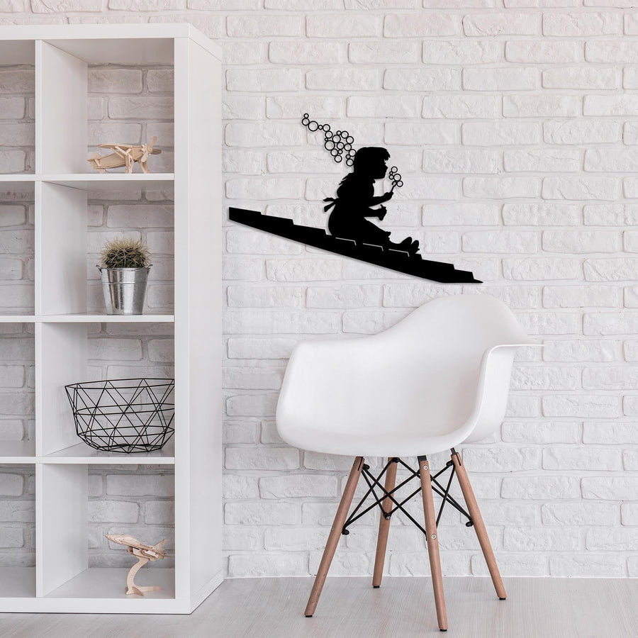 Banksy Sabun Balonu Çocuk Metal Duvar Panosu - Siyah