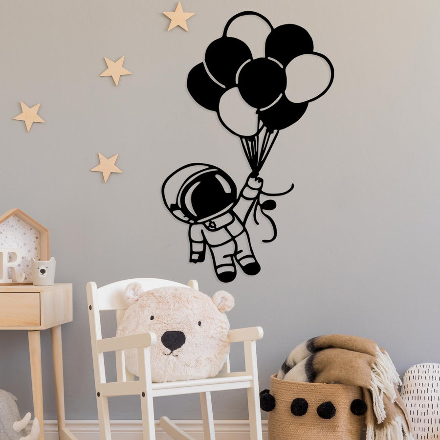 Astronot Balon Ucus Metal Duvar Panosu - Siyah