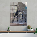 Banksy Kiz ve Asker Cam Tablo - Bej