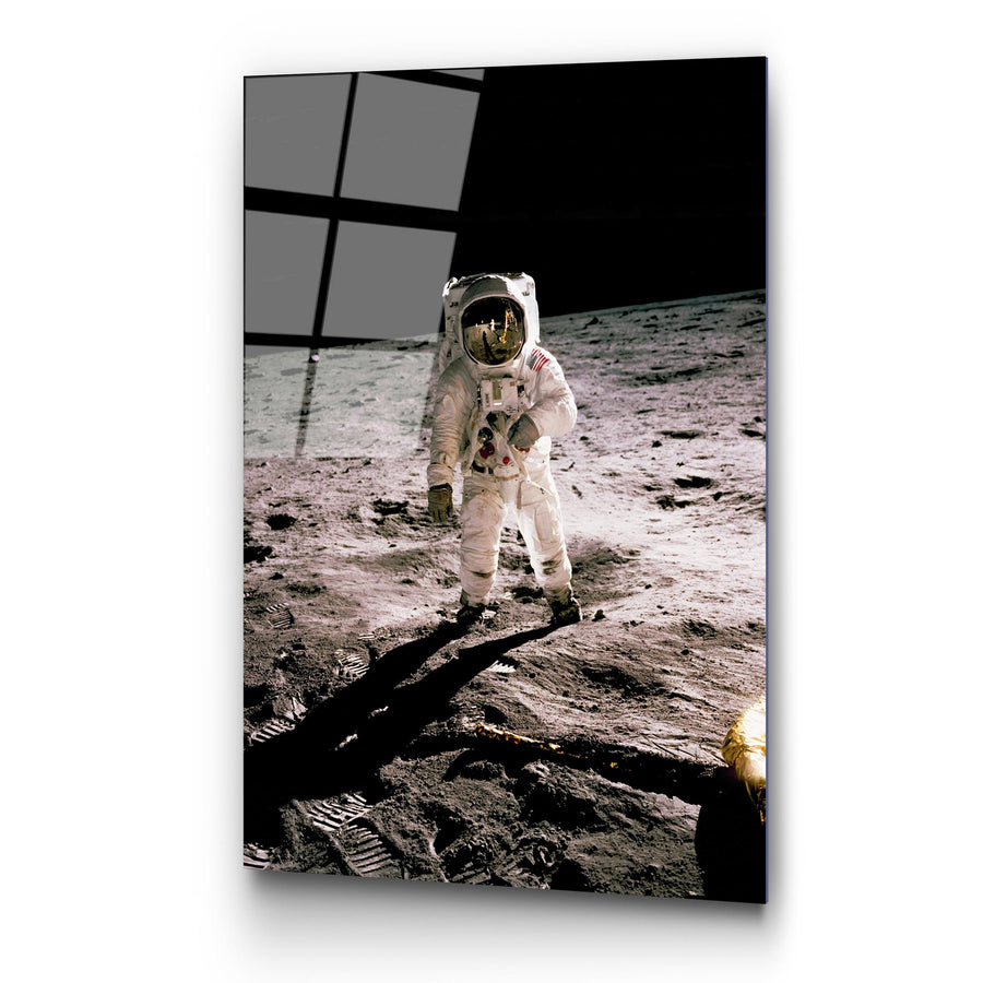 Ay Yüzeyinde Astronot Cam Tablo - Gri