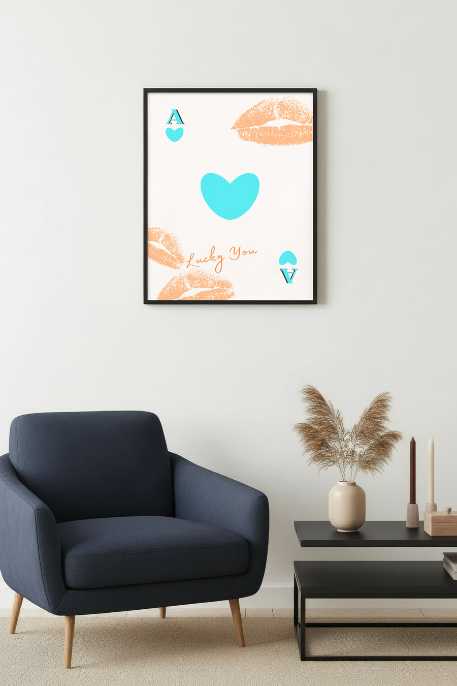 Doğal Ahşap Çerçeveli Romantik Pop Art Tablo - Kalp ve Dudak İzi Desenli | huhu2410