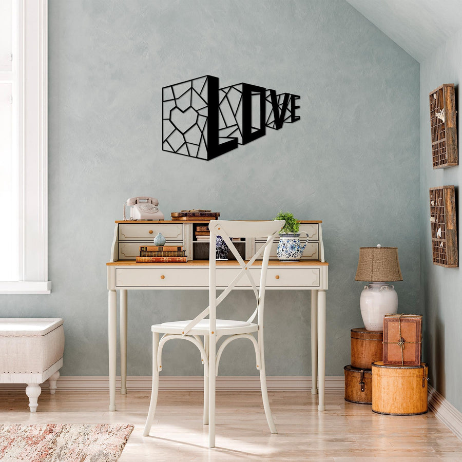 Love Yazili Polygon Metal Duvar Panosu - Siyah