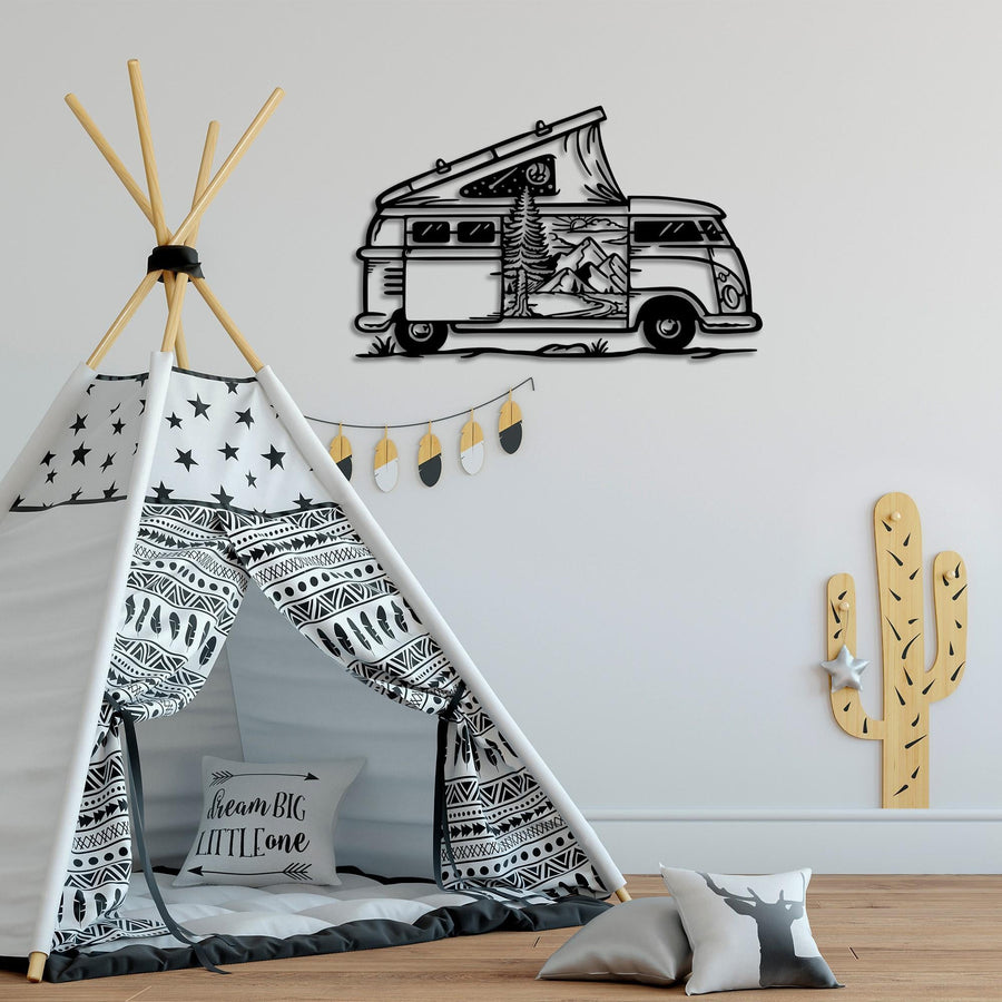 Kamp Minibus Dag Manzarali Metal Duvar Panosu - Siyah