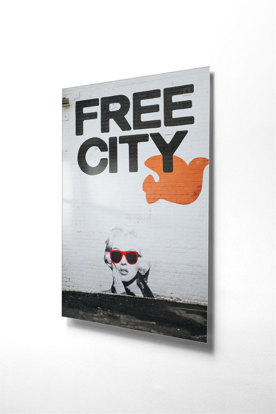 Free City Banksy Tarz Cam Tablo - Beyaz