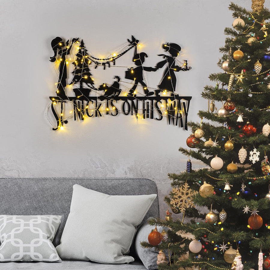 St. Nick Yolda Metal Duvar Aydınlatması - Siyah